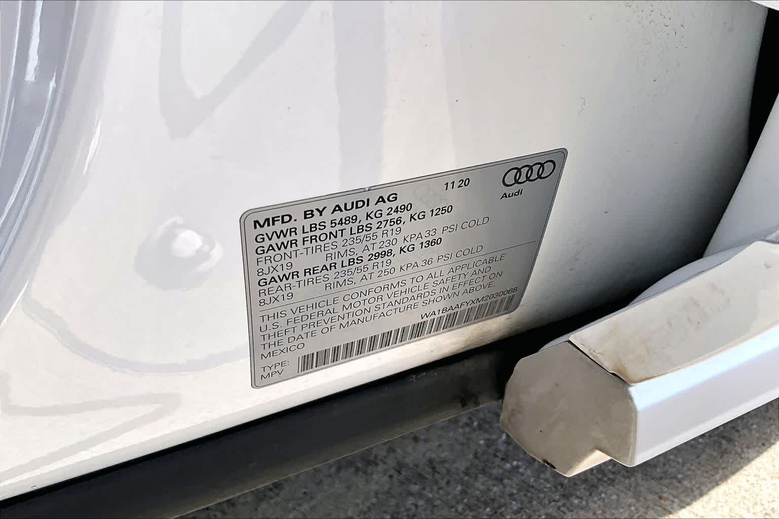 Used 2021 Brilliant Black Audi Premium Plus image 32