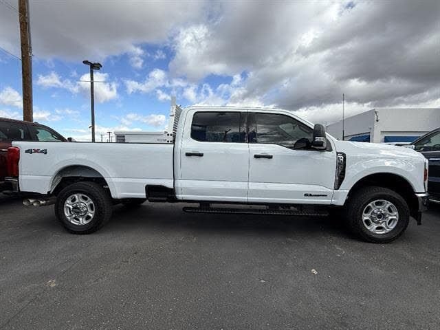 Used 2025 White Ford XLT image 3