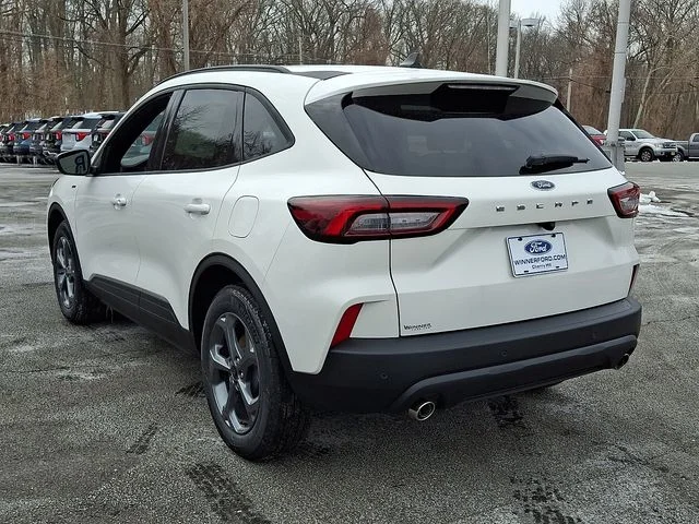 New 2026 Star White Metallic Tri-coat Ford ST-Line image 3