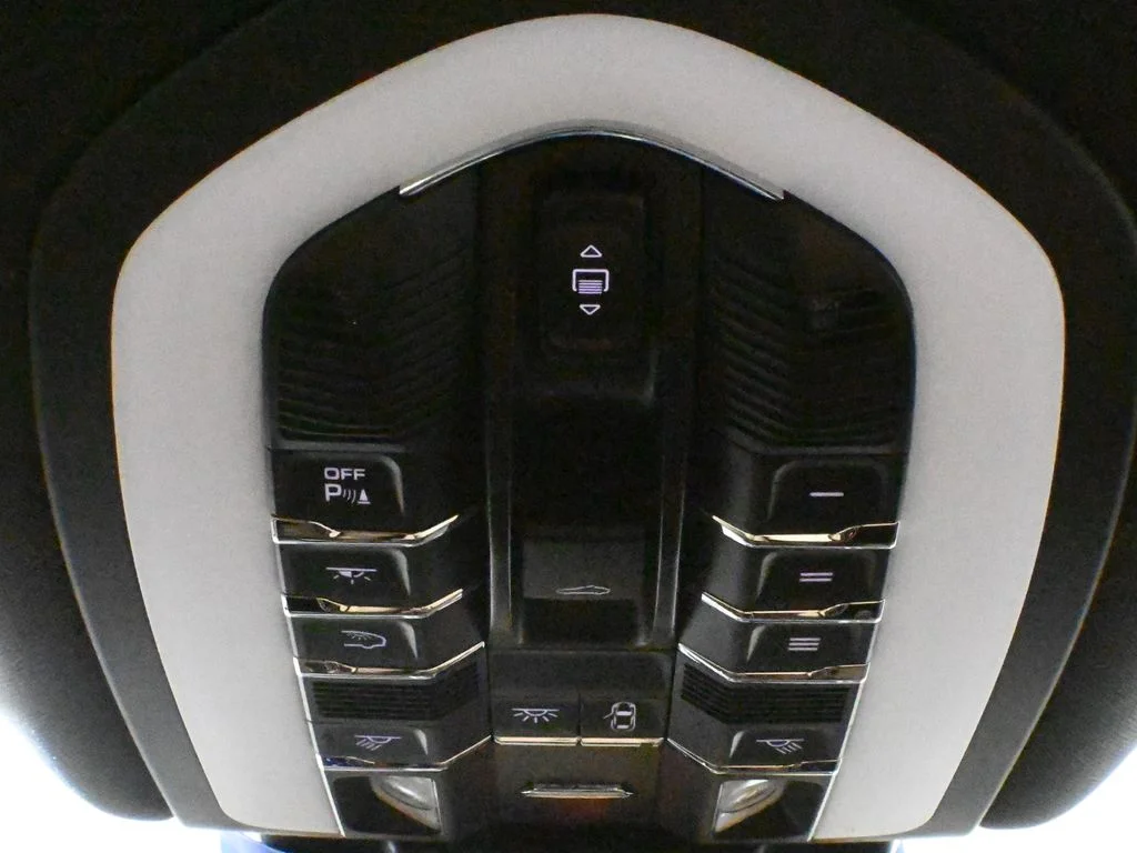 Certified Used 2025 Blue Porsche  image 22