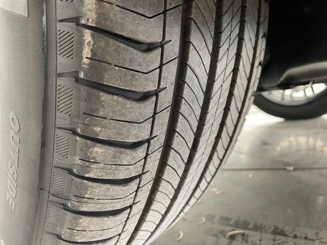 New 2027 Beige Mercedes-Benz GLC 300 image 11