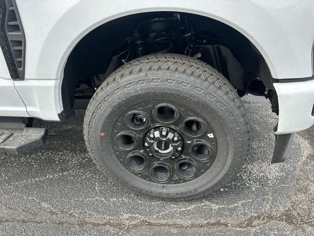 New 2026 Oxford White Ford F-350® XLT image 19