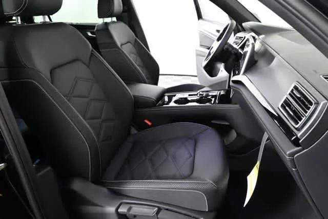 2026 Volkswagen Atlas Cross Sport SE w/Tech - Photo 21