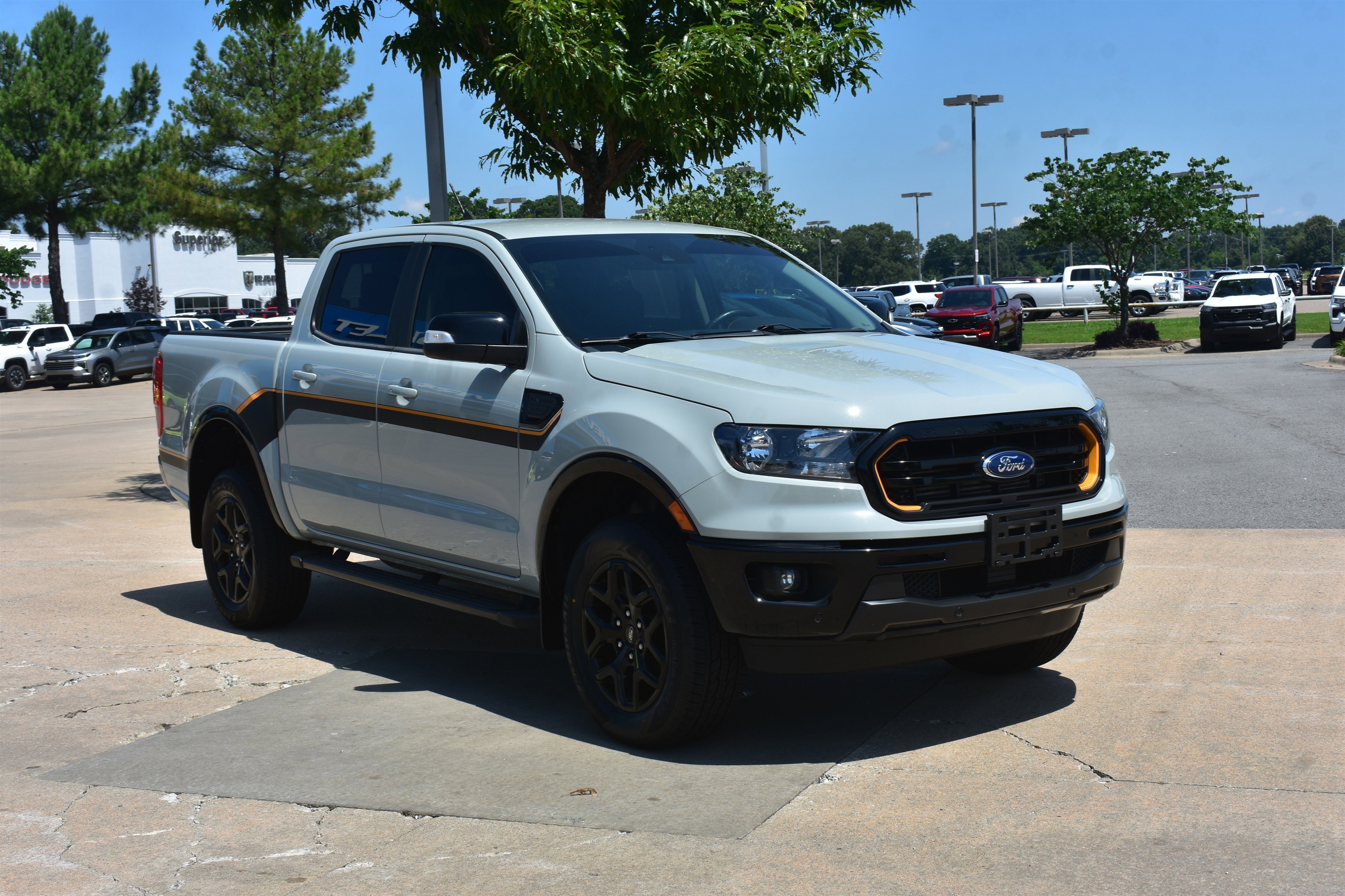 Used 2022 Gray Ford XL image 3