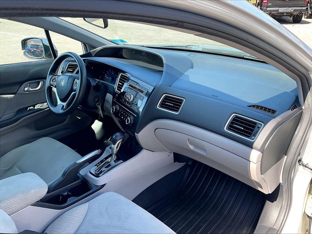 Used 2013 Silver Honda LX image 13