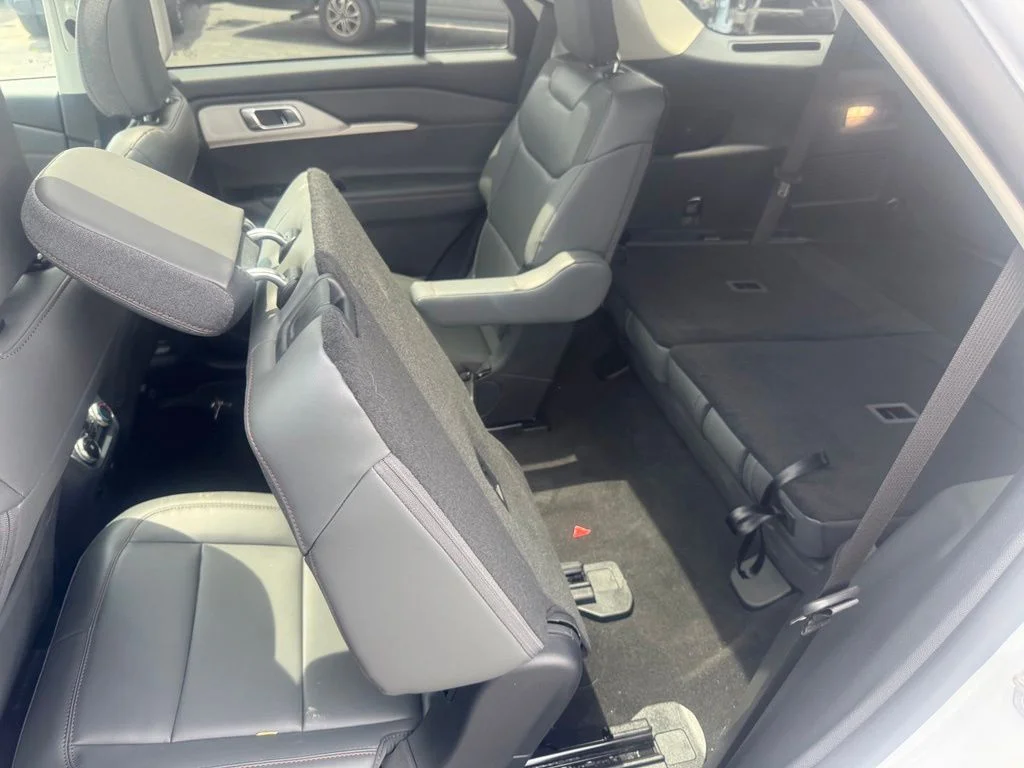 New 2026 Space White Metallic Ford Active image 28