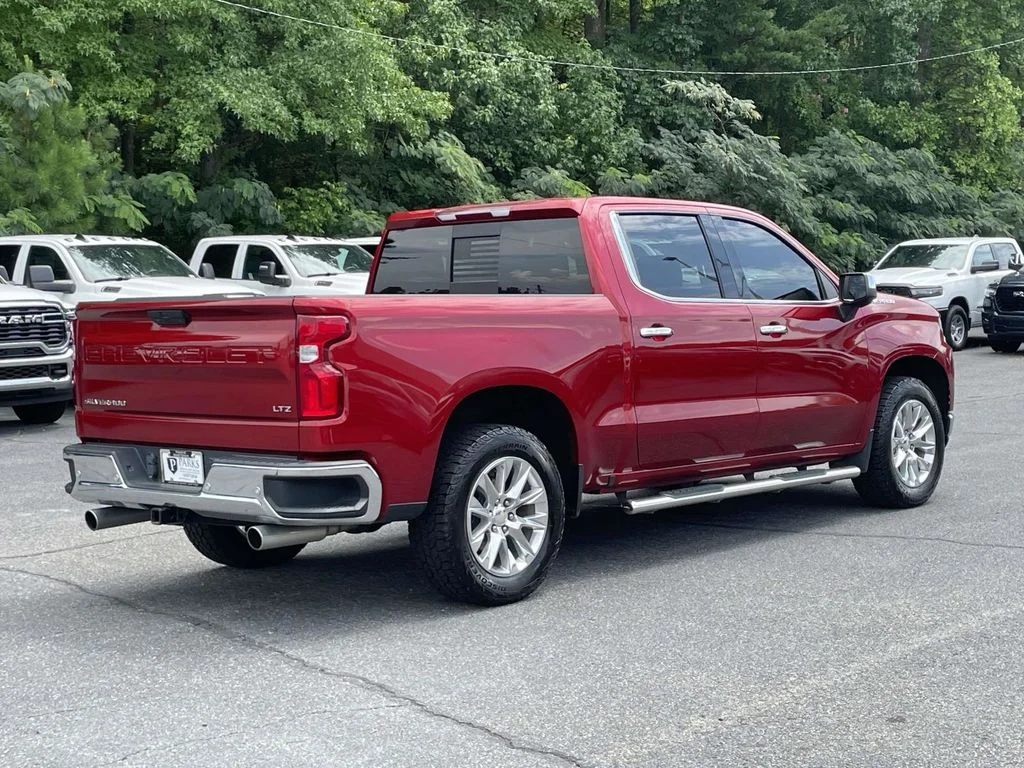 Used 2022 Red Chevrolet LTZ image 7