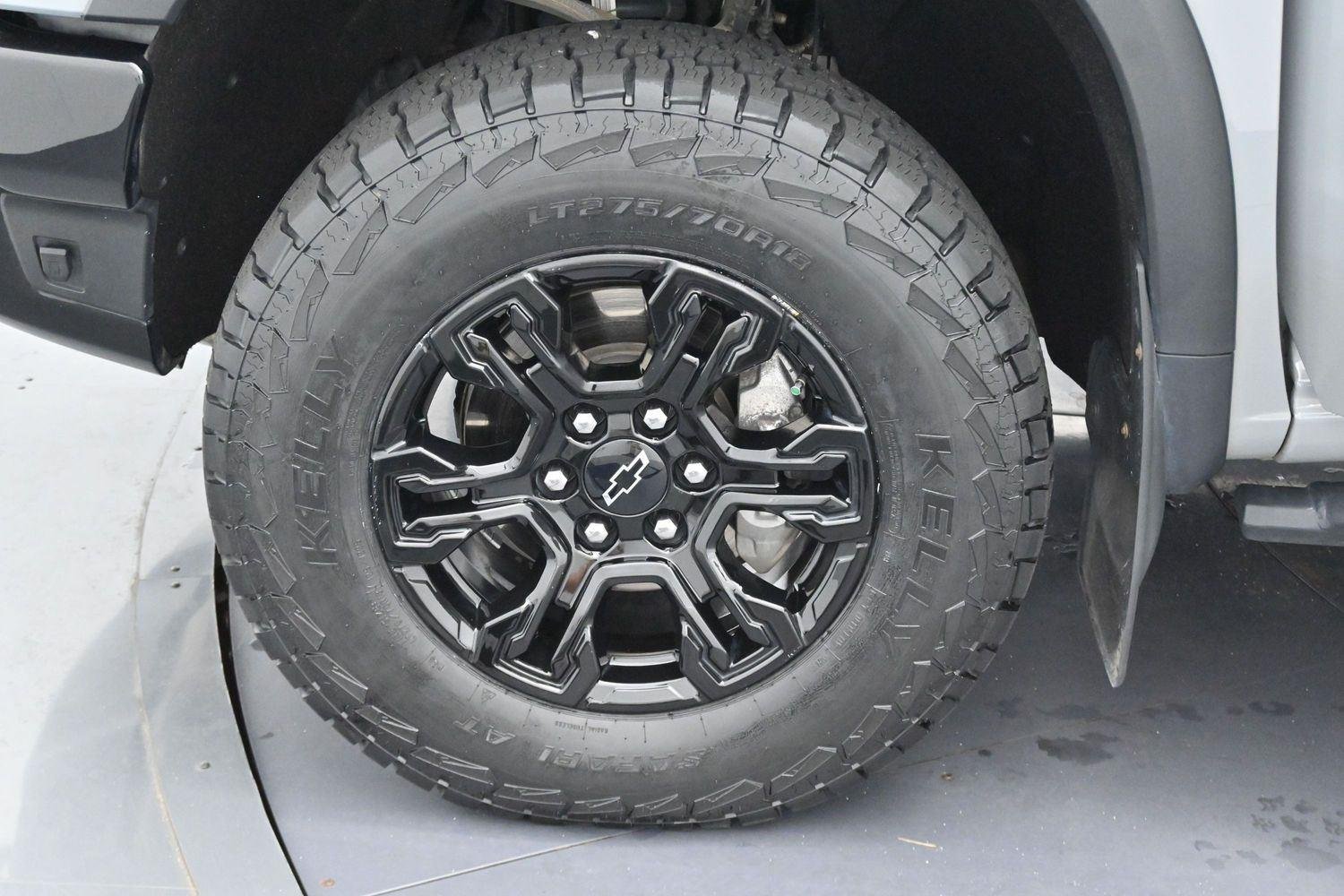Used 2025 Slate Gray Metallic Chevrolet ZR2 image 38