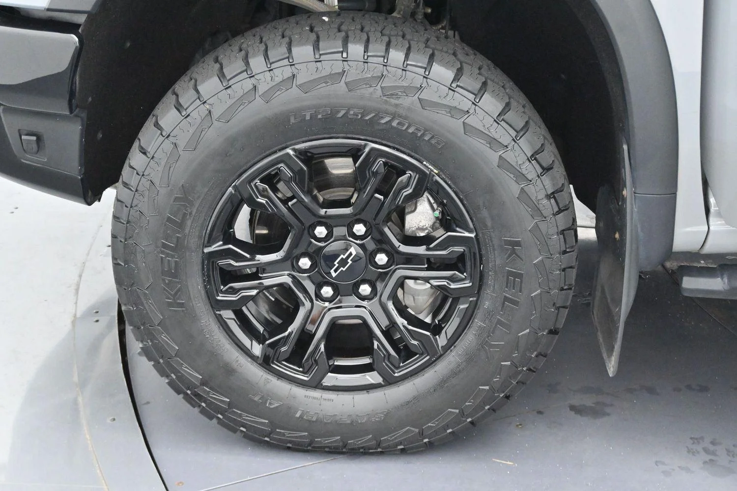 Used 2025 Slate Gray Metallic Chevrolet ZR2 image 38