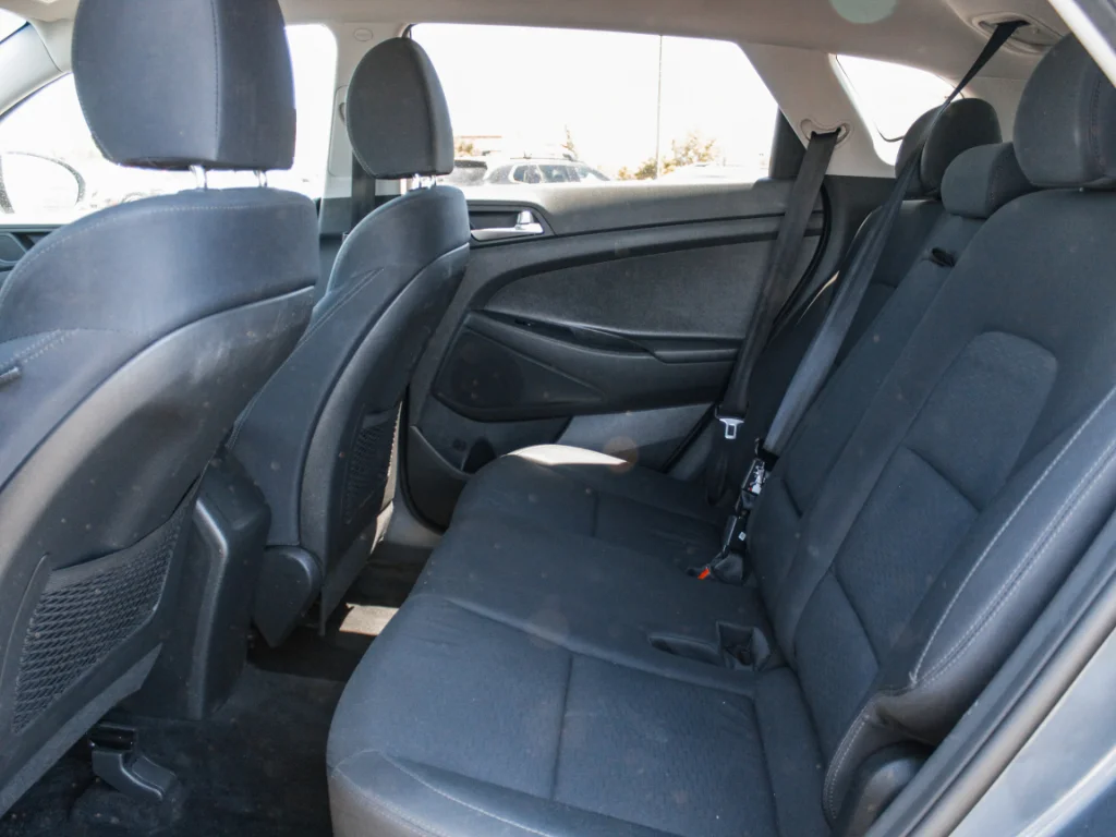 Used 2019 Dusk Blue Hyundai Value image 23