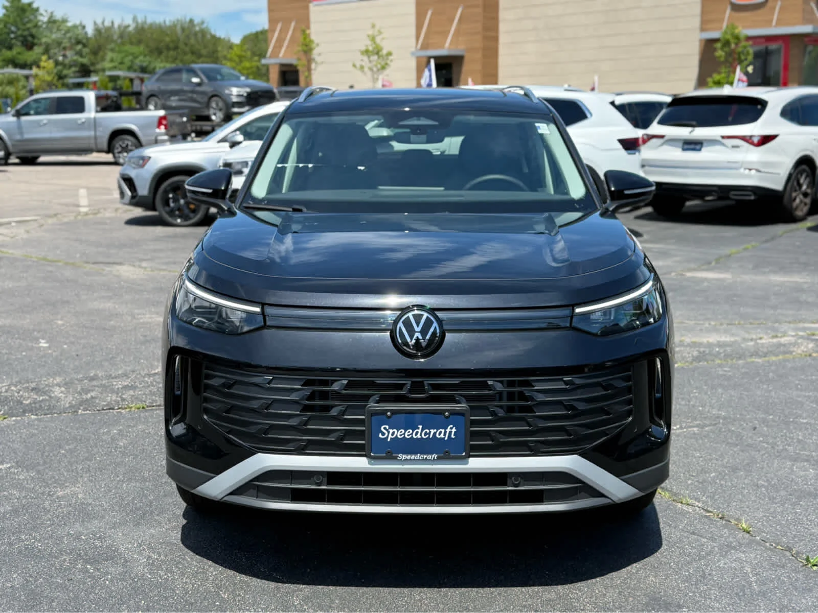 New 2026 Deep Black Pearl Volkswagen SE image 2
