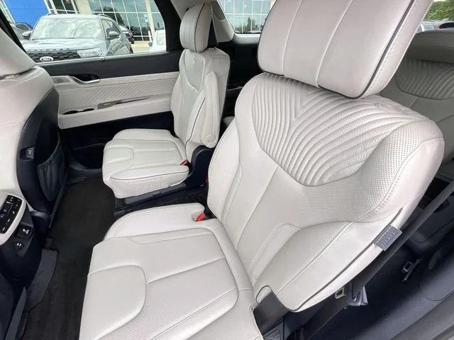 Used 2024 Gray Hyundai Calligraphy image 17
