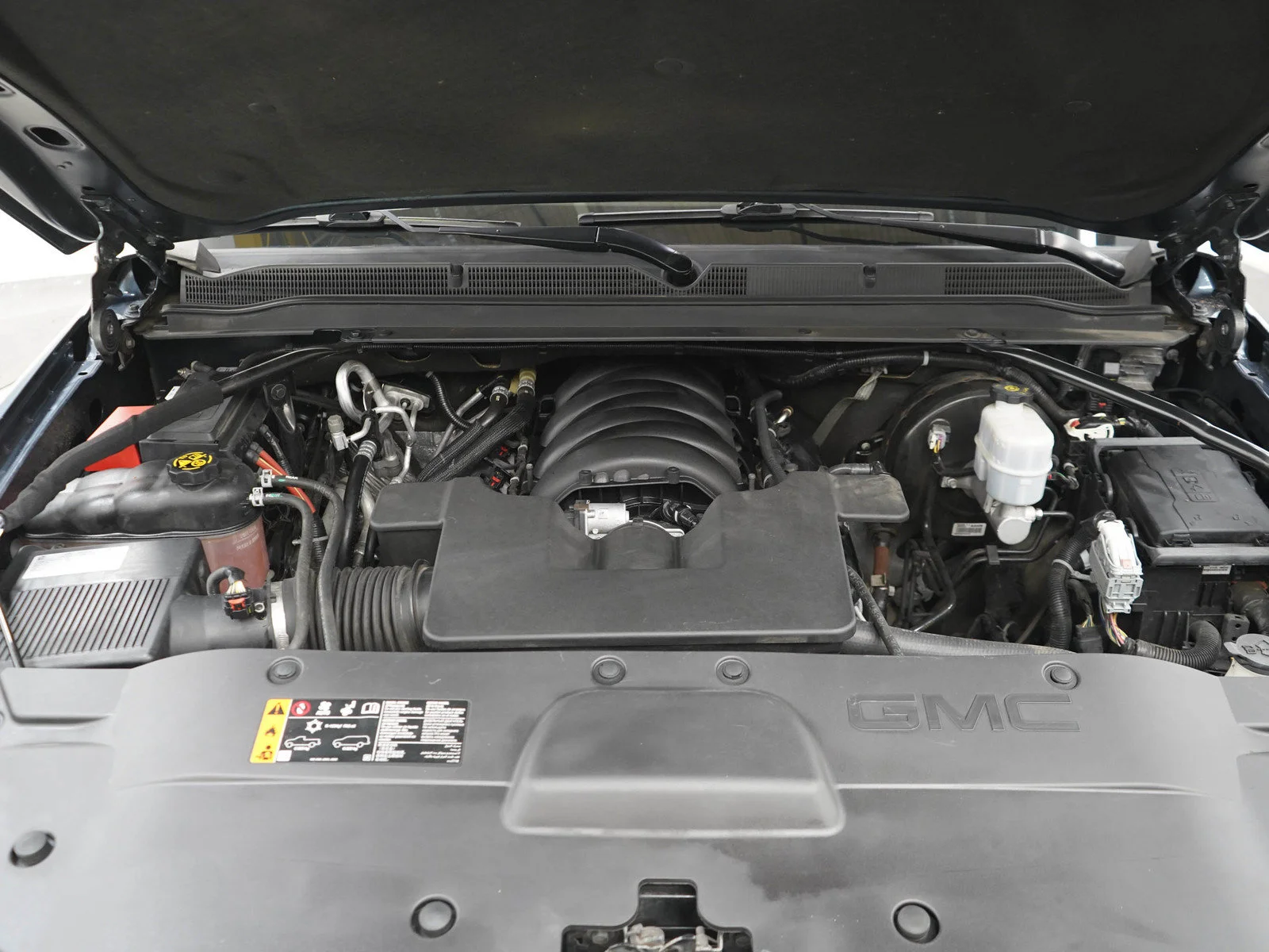 Used 2020 DARK SKY METALLIC GMC Denali image 33