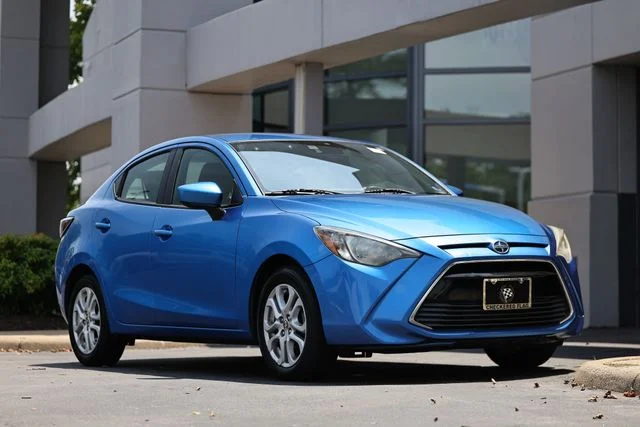 Used 2016 Sapphire Scion Base image 1