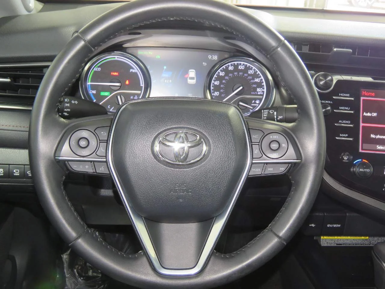 Used 2020 Ruby Flare Pearl Toyota XLE image 10
