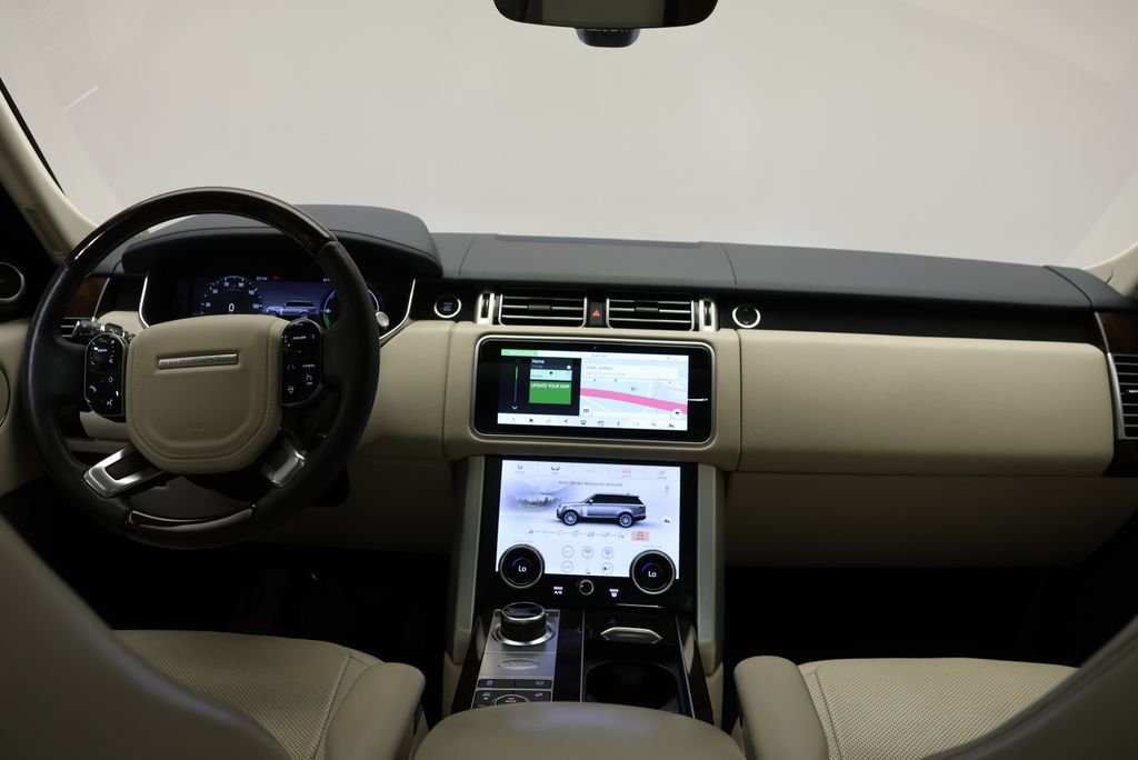 Used 2020 Portofino Blue Metallic Land Rover HSE image 15