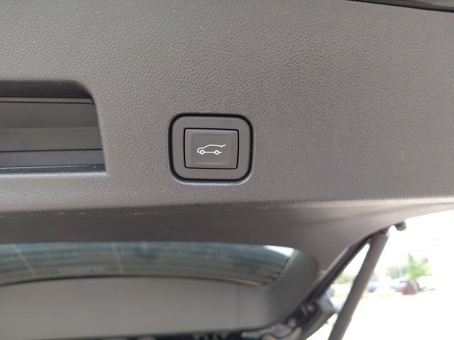 Used 2026 Black Chevrolet LT image 34