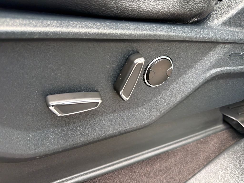 Used 2021 Gray Ford XLT image 25