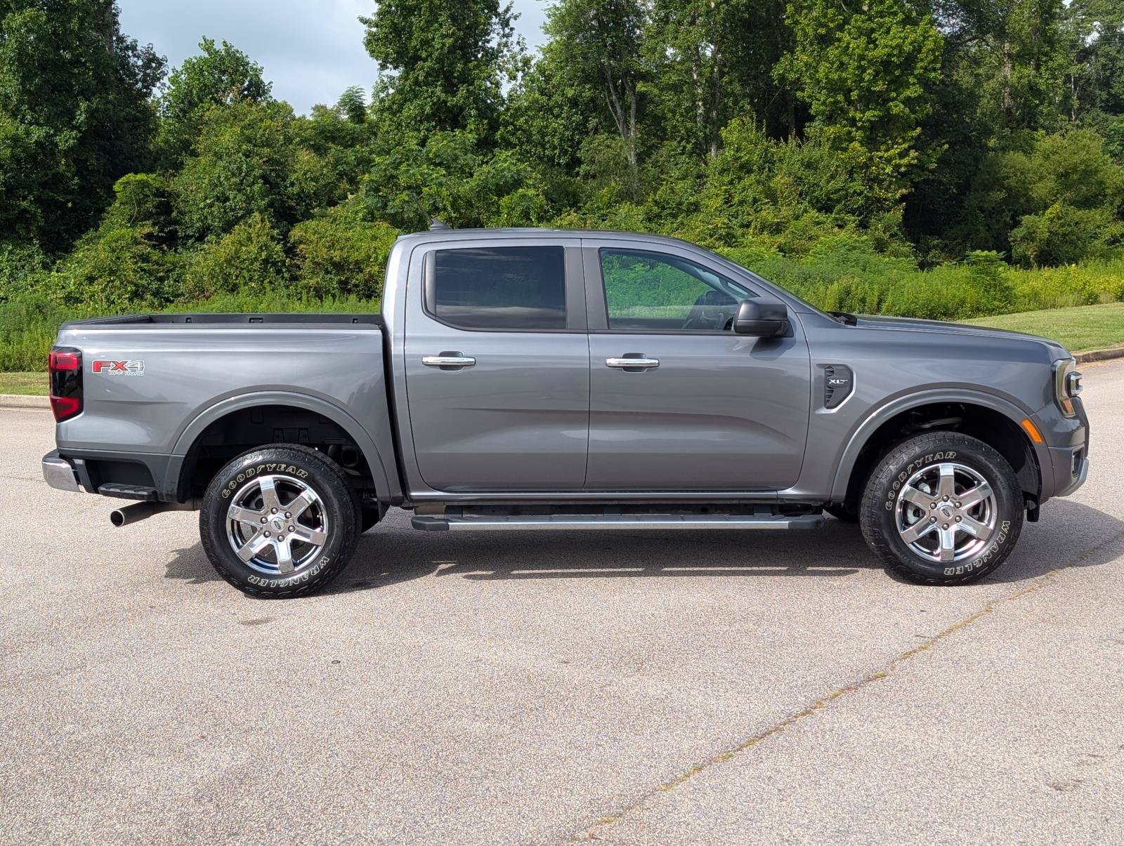 Used 2024 Gray Ford XLT image 6