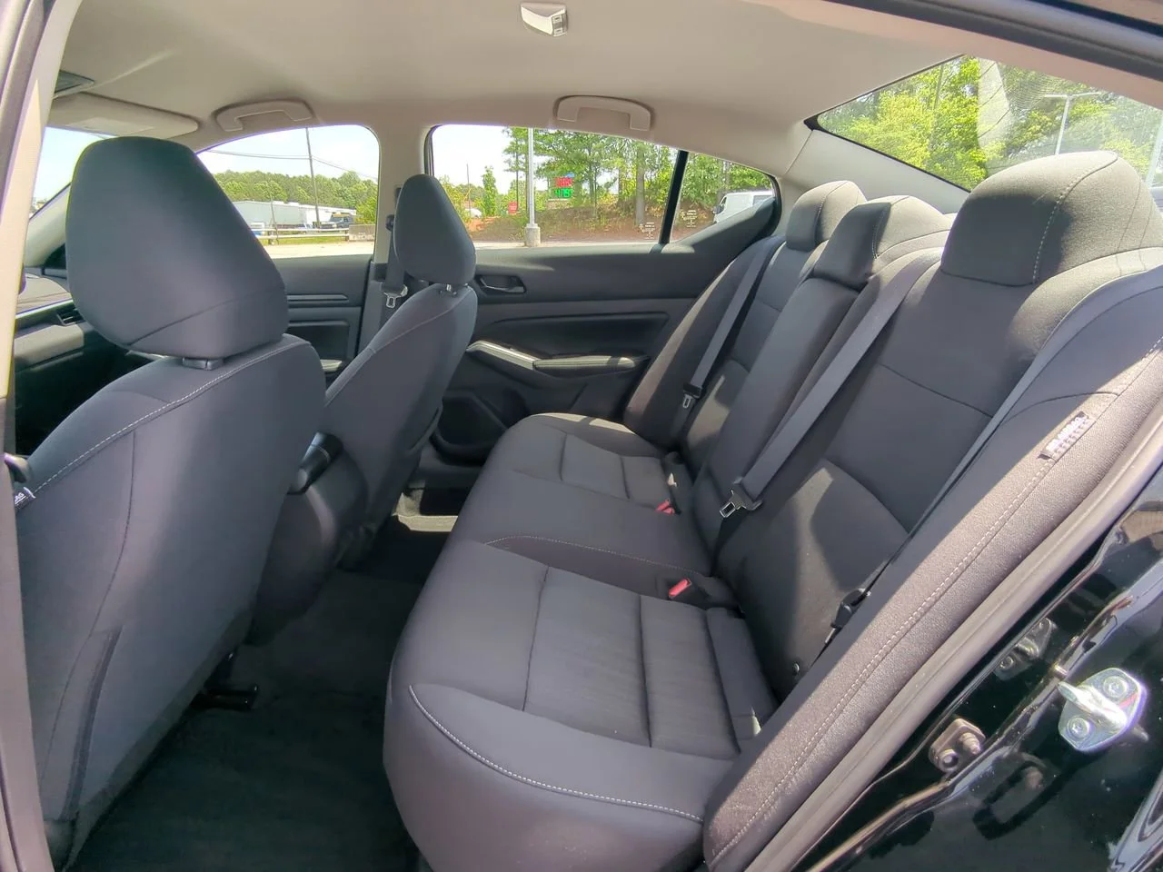 2025 Nissan Altima SV - Photo 11