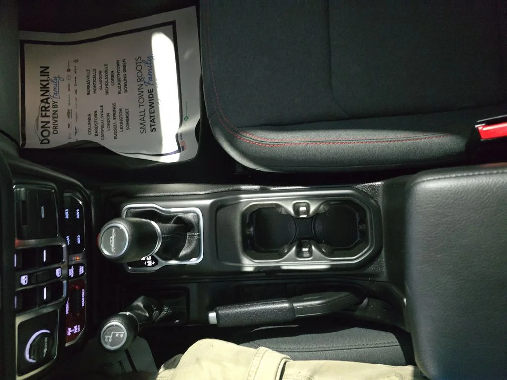 Used 2025 Black Jeep Rubicon image 28