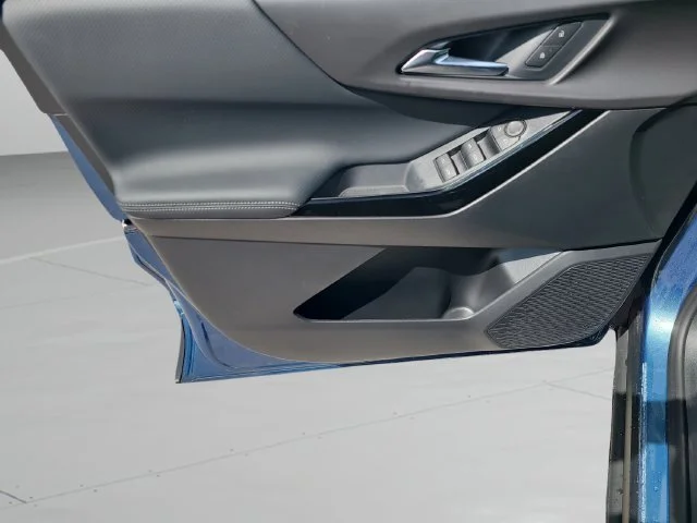 New 2027 Lakeshore Blue Metallic Chevrolet LT image 18