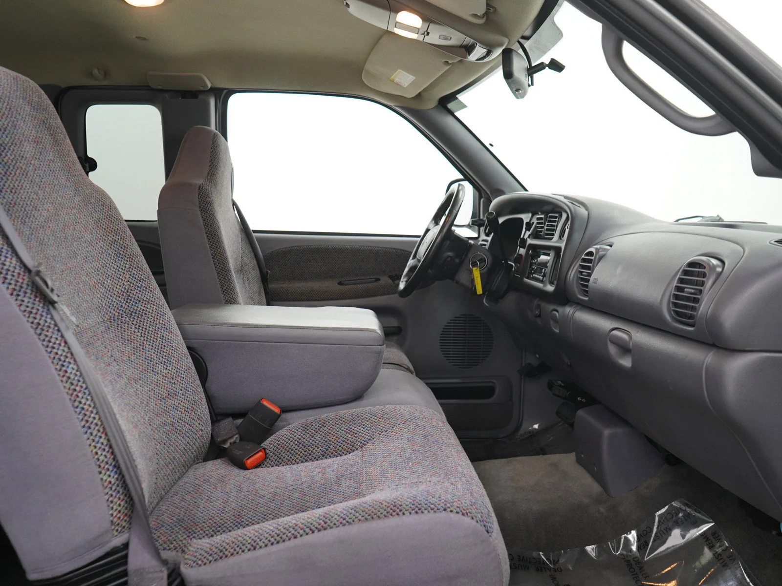 Used 2002  Dodge SLT image 11