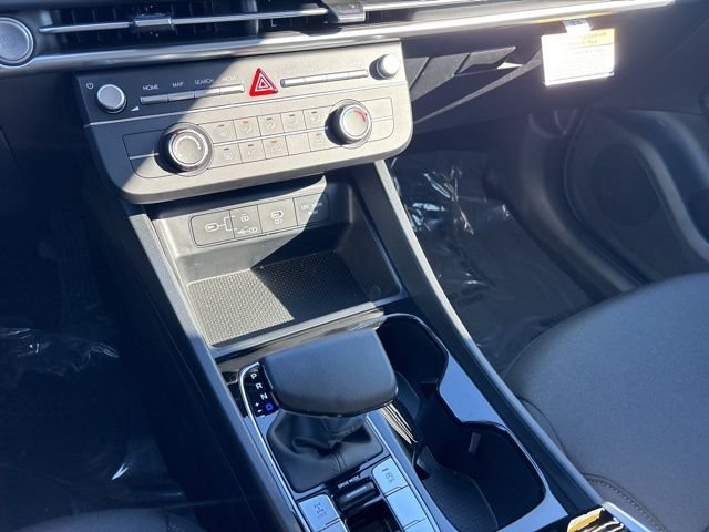 New 2026 Atlantis Blue Hyundai SE image 26