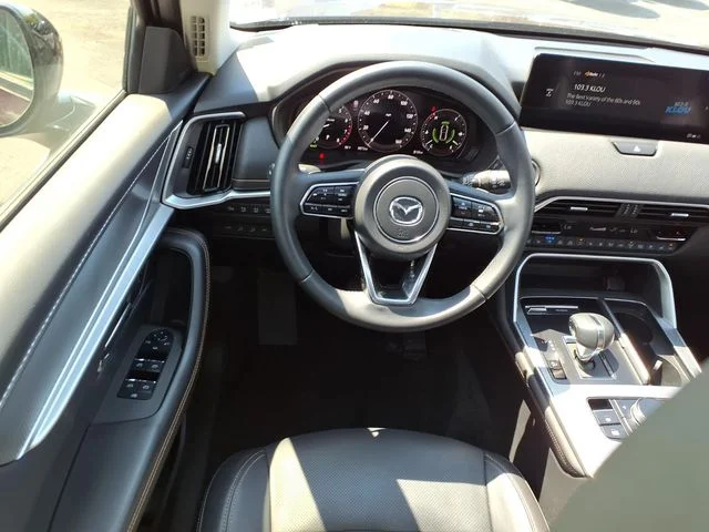 Used 2026 Red Mazda 3.3 Turbo Premium image 4