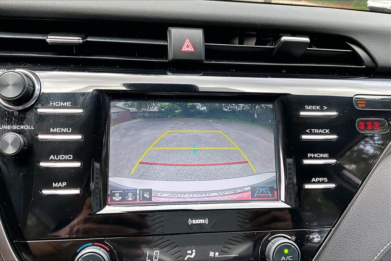 Used 2020 Silver Toyota SE image 13