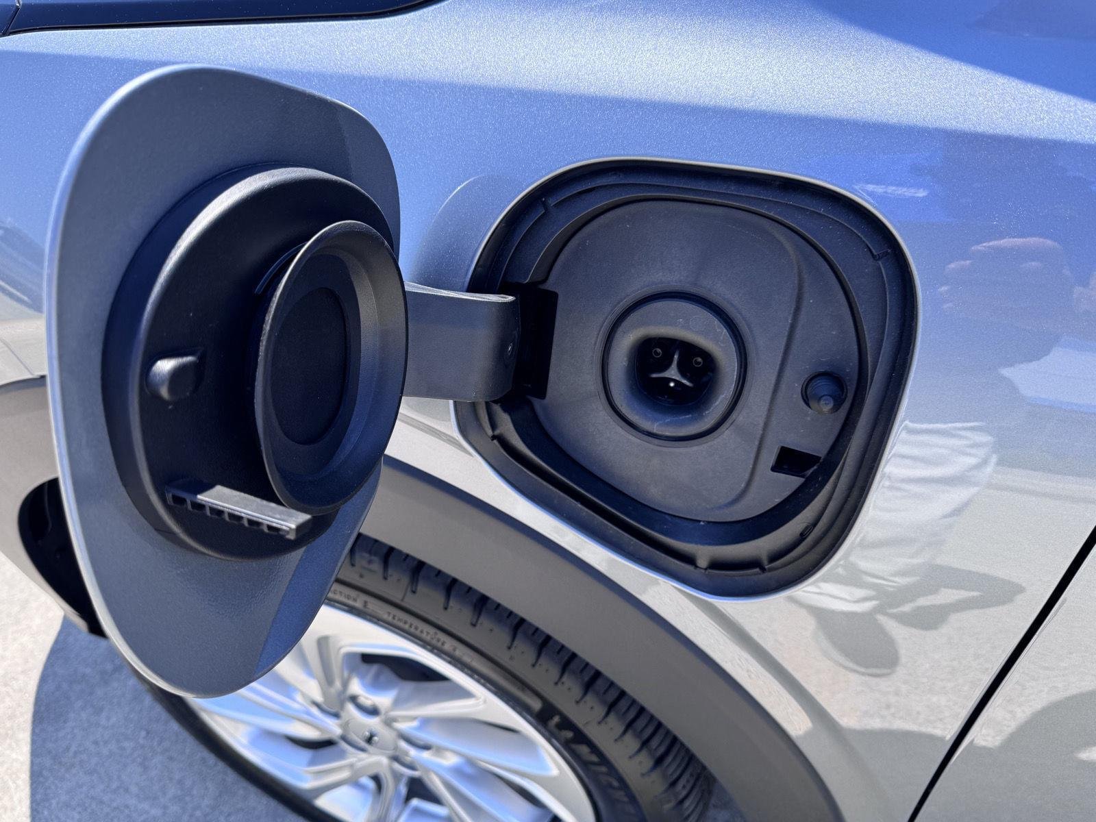 2027 Chevrolet Bolt LT - Photo 47