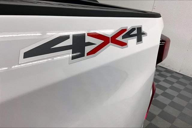Used 2024 Summit White Chevrolet Custom image 34