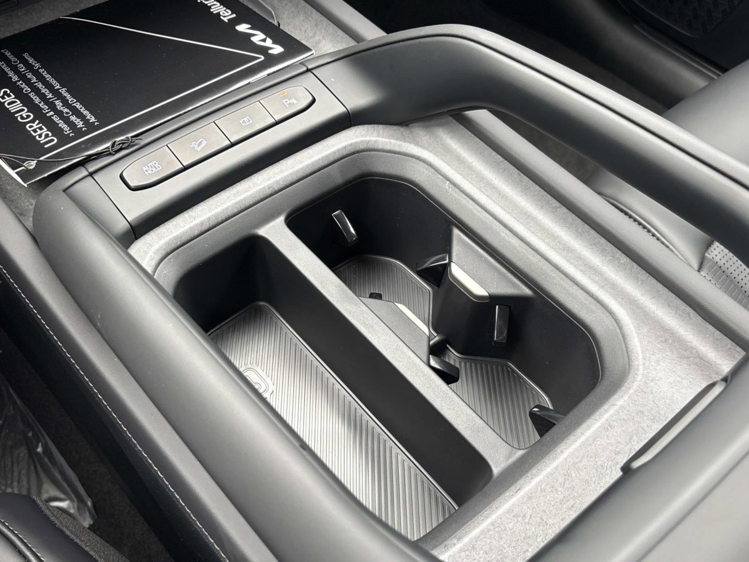 New 2027 Ivory Silver Kia S image 33