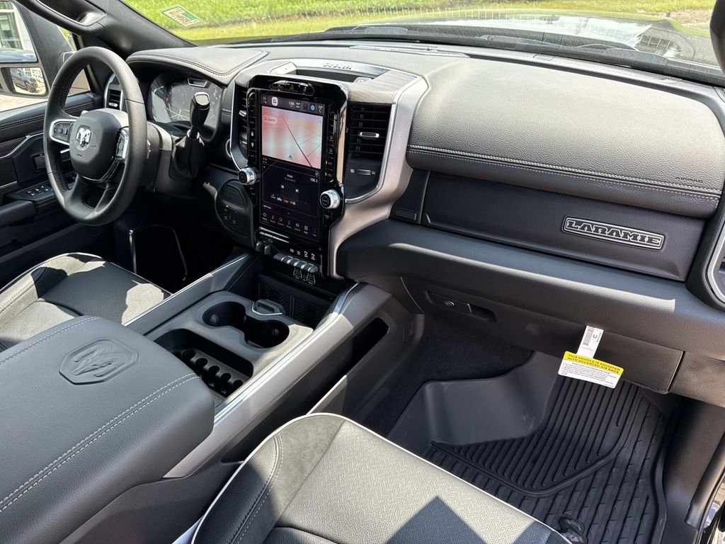 2026 RAM 2500 Laramie - Photo 28