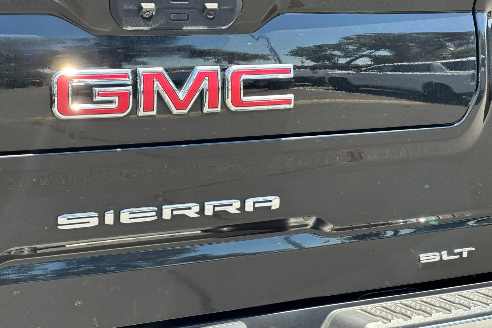 2025 GMC Sierra 1500 SLT - Photo 31