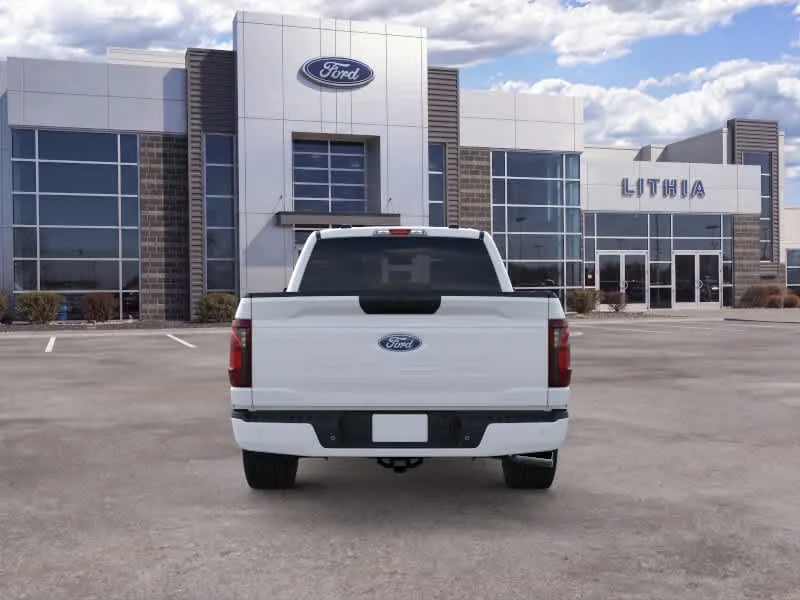 New 2026 Oxford White Ford XLT image 5