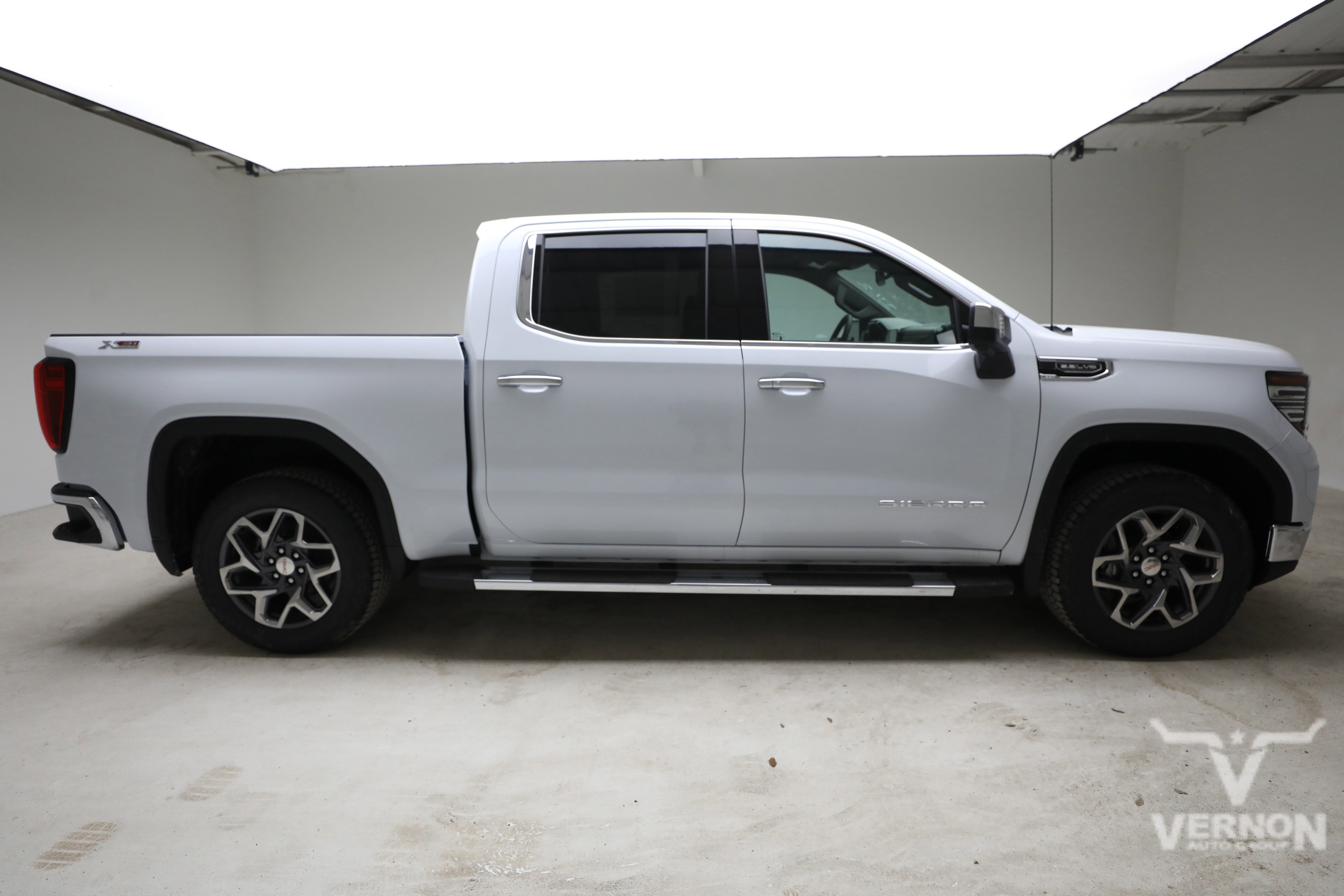 New 2026 Glacier White Tricoat GMC N image 6