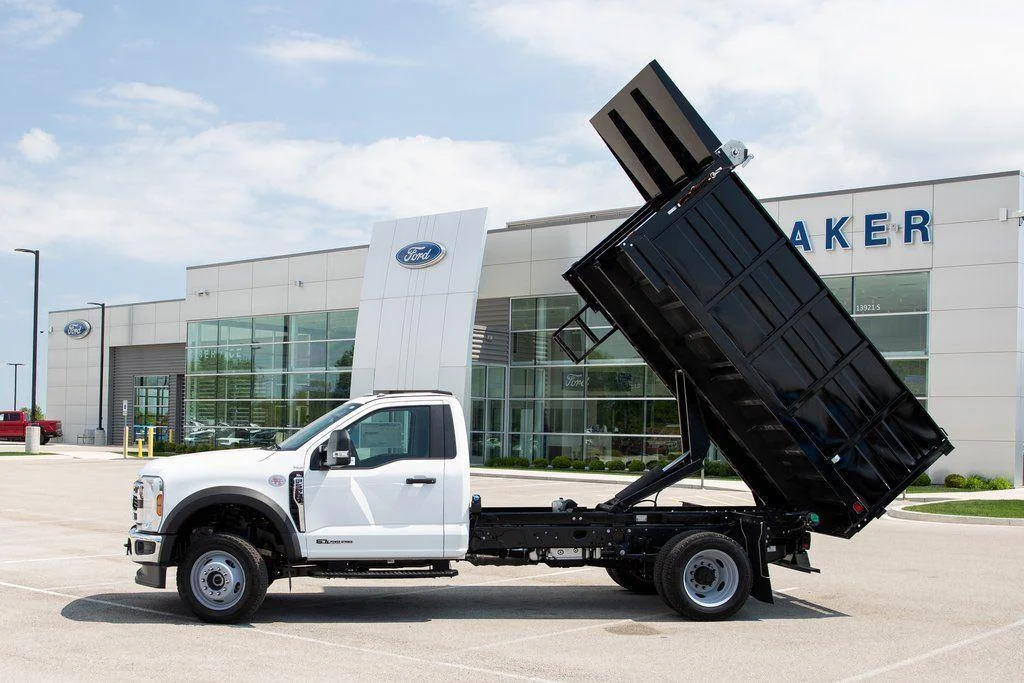 2025 Ford F-550 Super Duty Chassis Cab XL