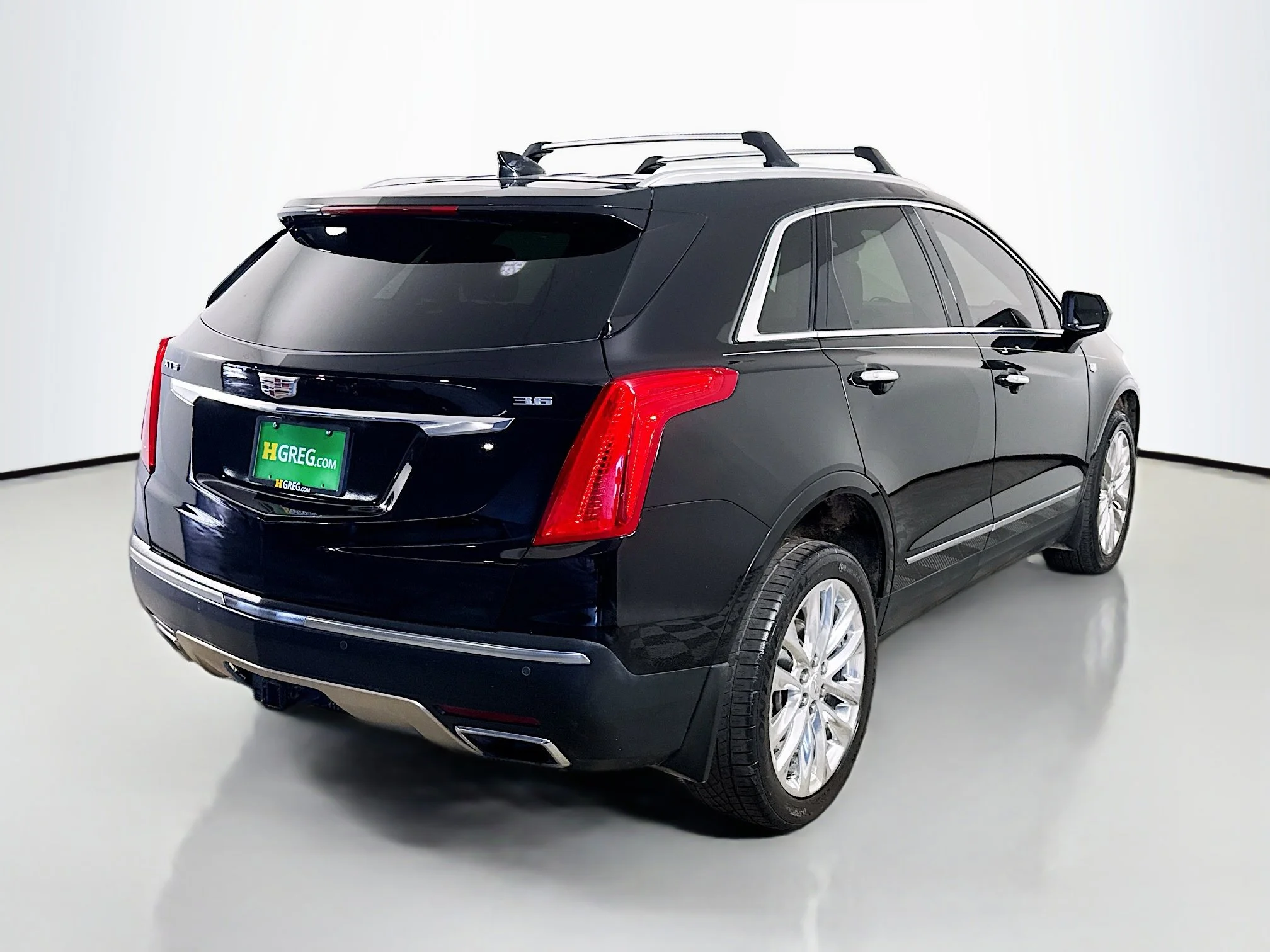 Used 2017 Stellar Black Metallic Cadillac Platinum AWD image 7