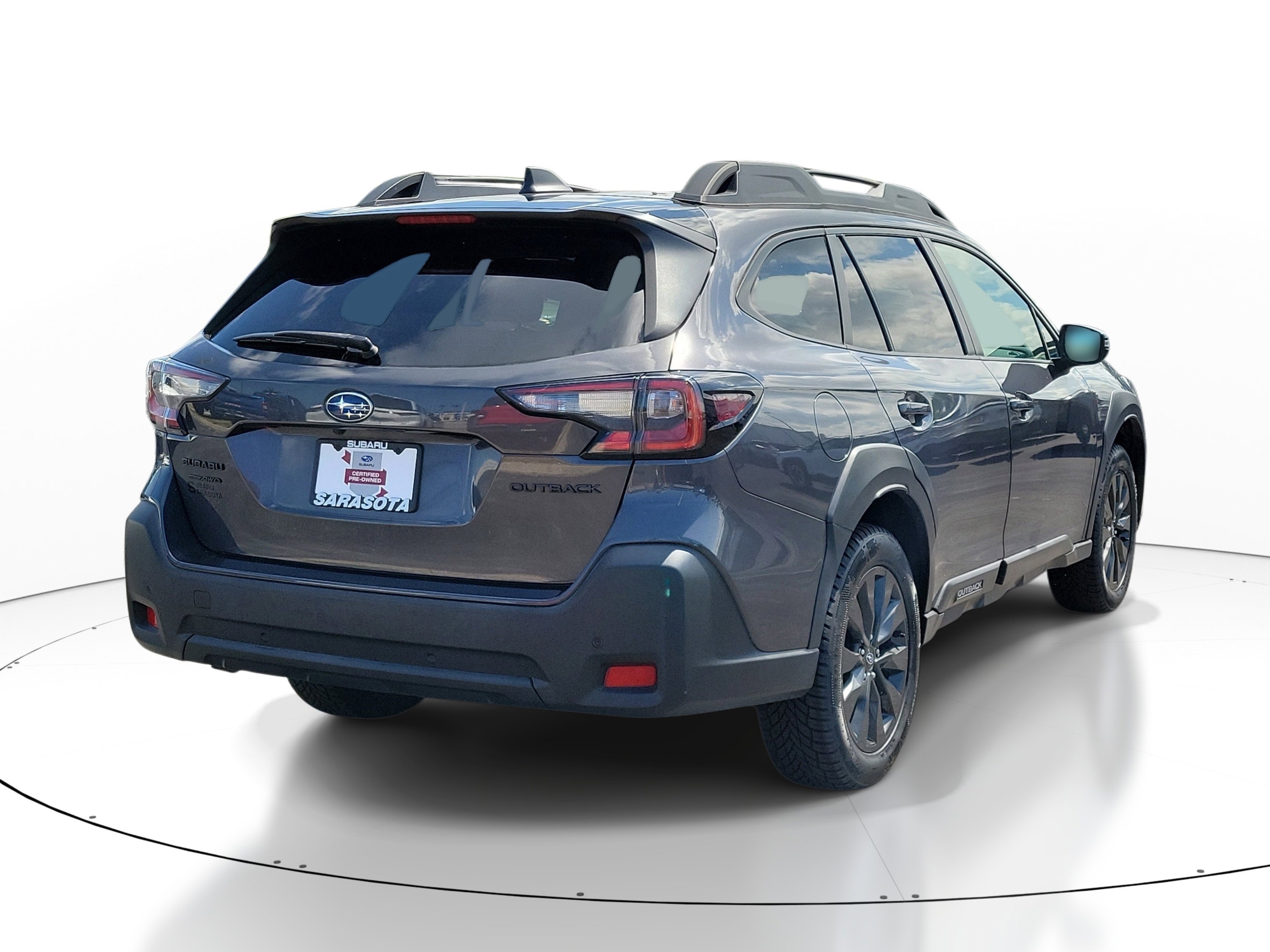 Used 2023 Magnetite Gray Metallic Subaru Onyx Edition image 5