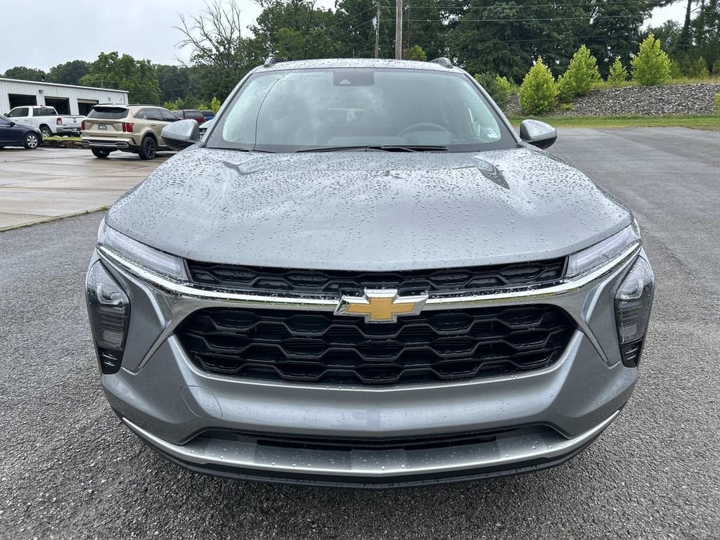 Used 2025 Sterling Gray Metallic Chevrolet LT image 9
