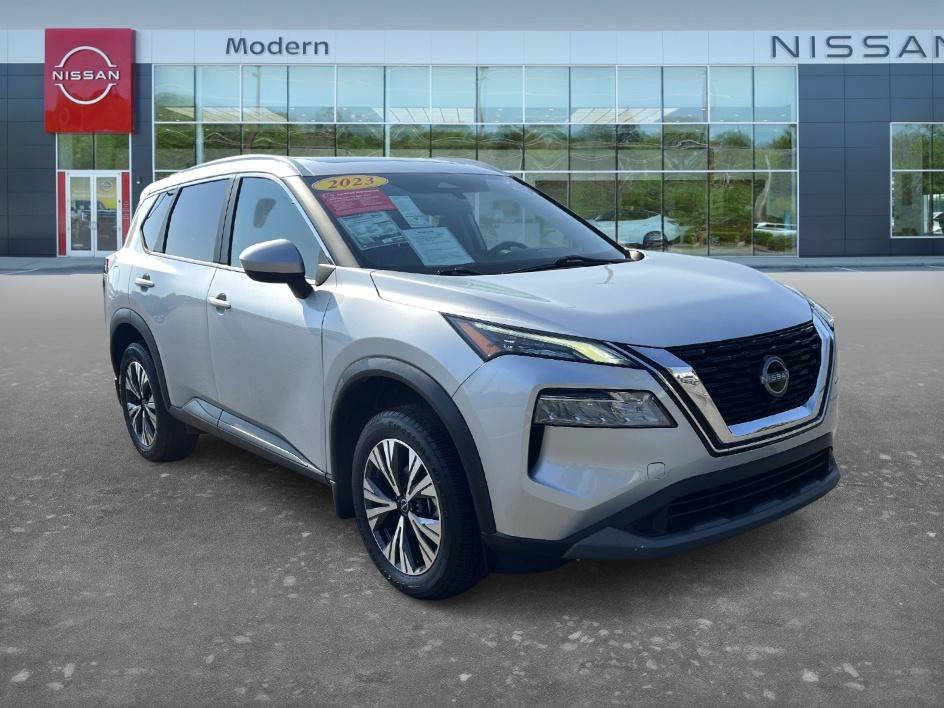 Used 2023 Brilliant Silver Metallic Nissan SV image 3