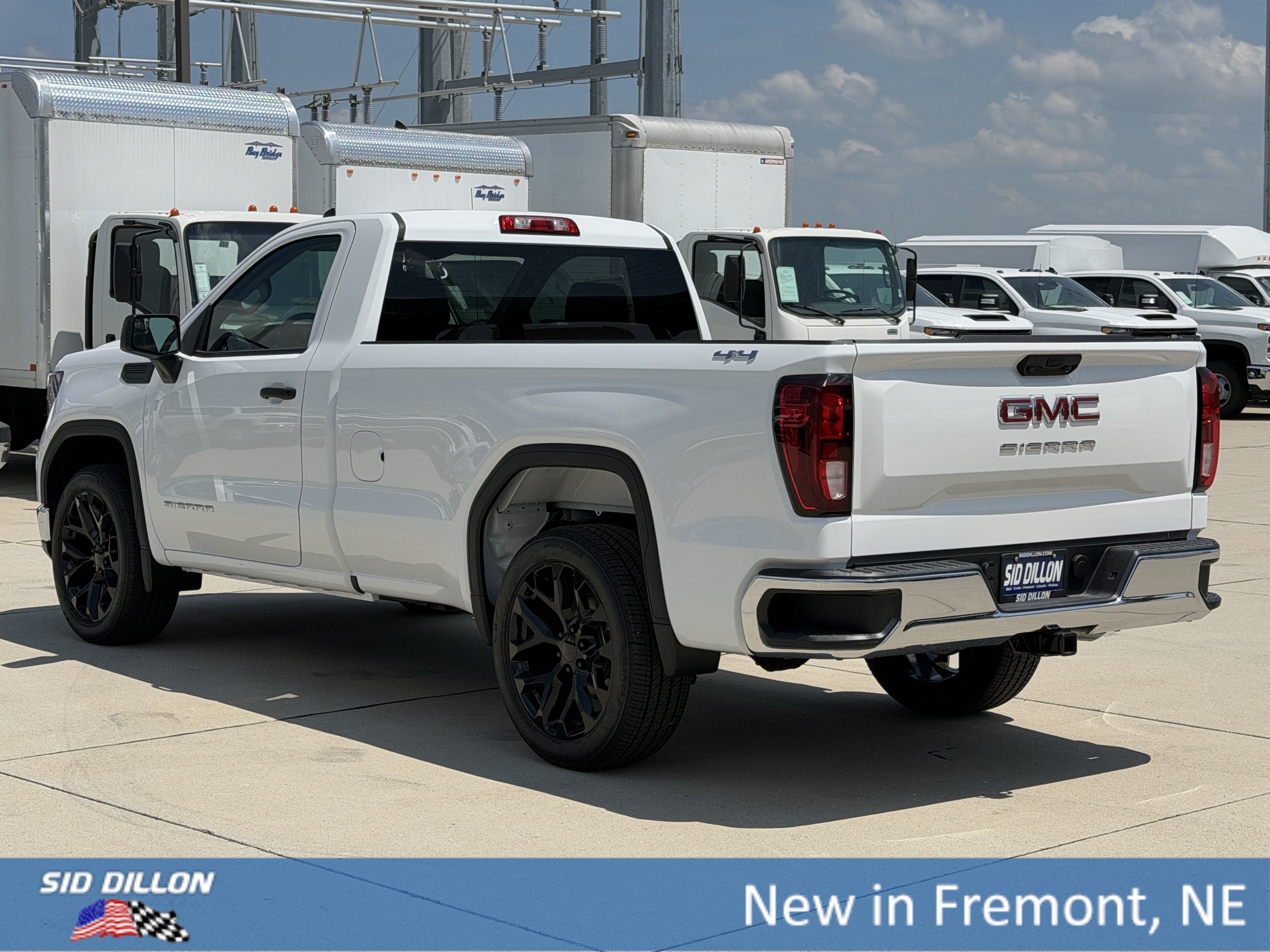 New 2026 Summit White GMC Pro image 6