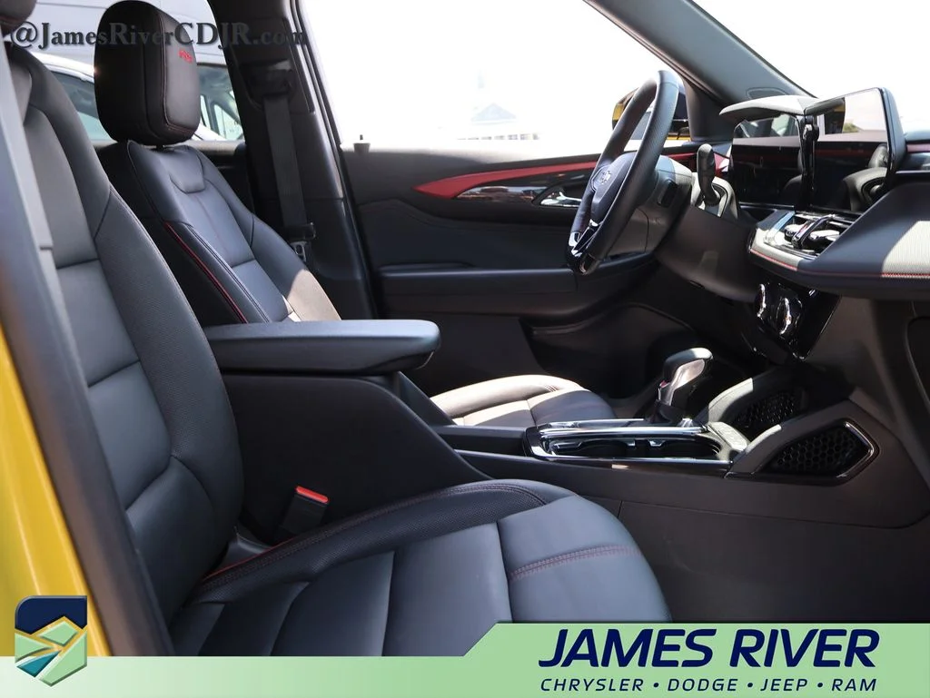Used 2025 Yellow Chevrolet RS image 9