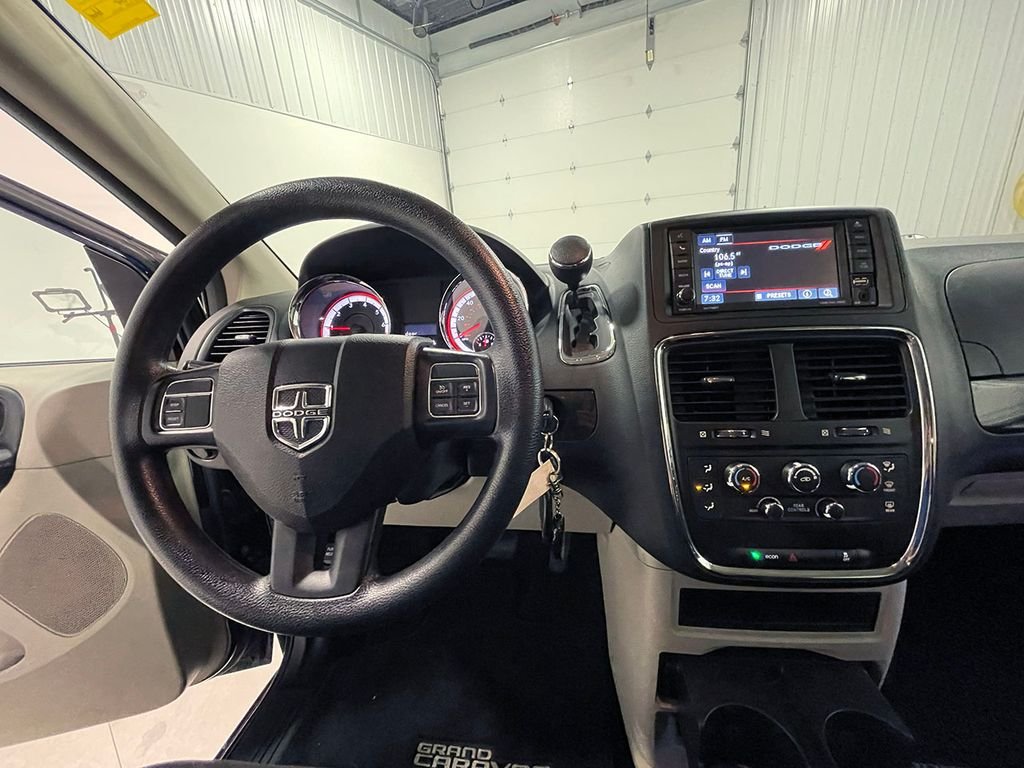 Used 2017 Blue Dodge SE image 35