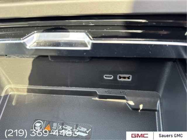 2026 GMC Yukon AT4 Ultimate - Photo 21
