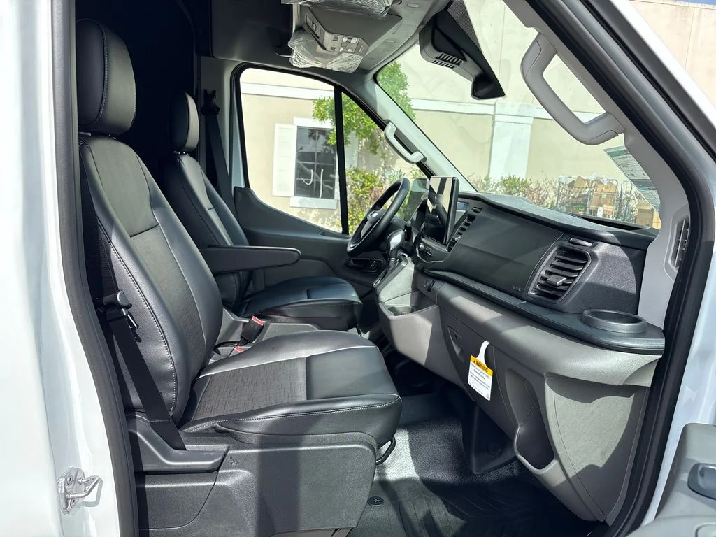 New 2026 White Ford Base image 5