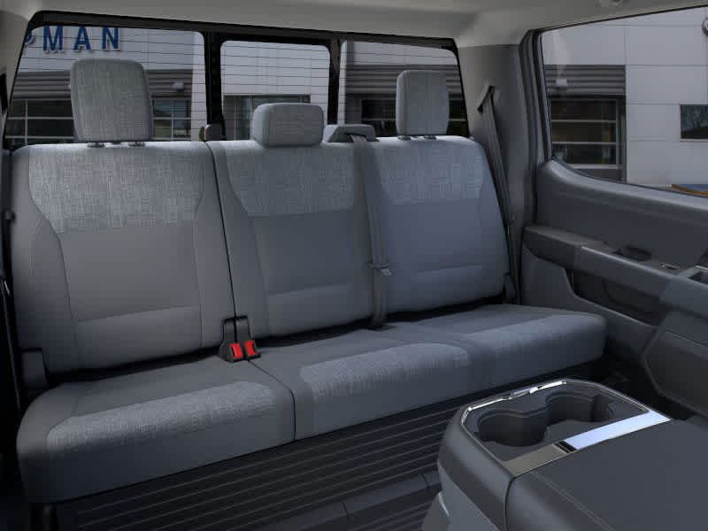 New 2026 Avalanche Ford F-350® XLT image 11