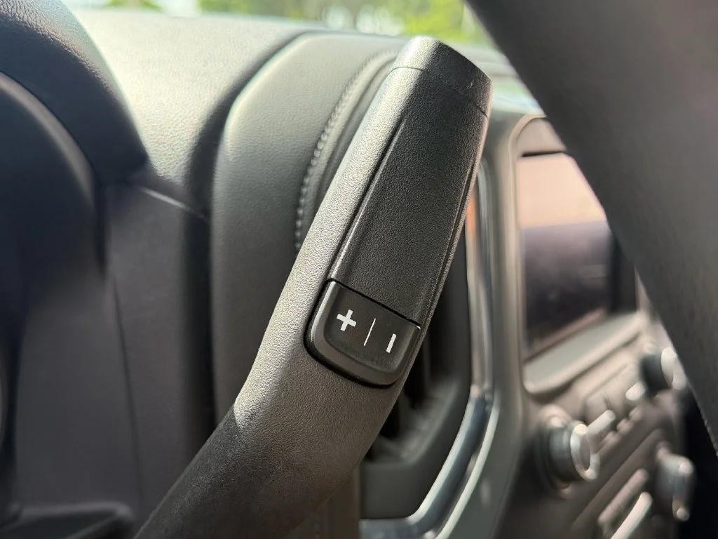 Used 2022 White Chevrolet LT image 26