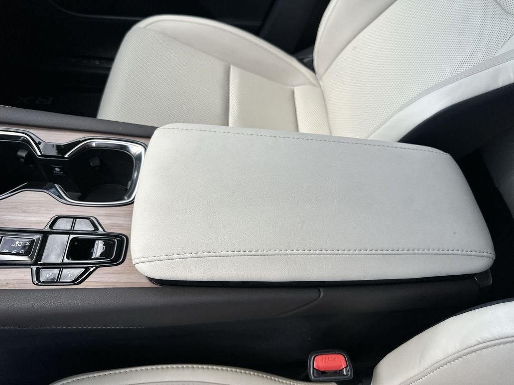 Used 2024  Lexus 350 Premium image 26
